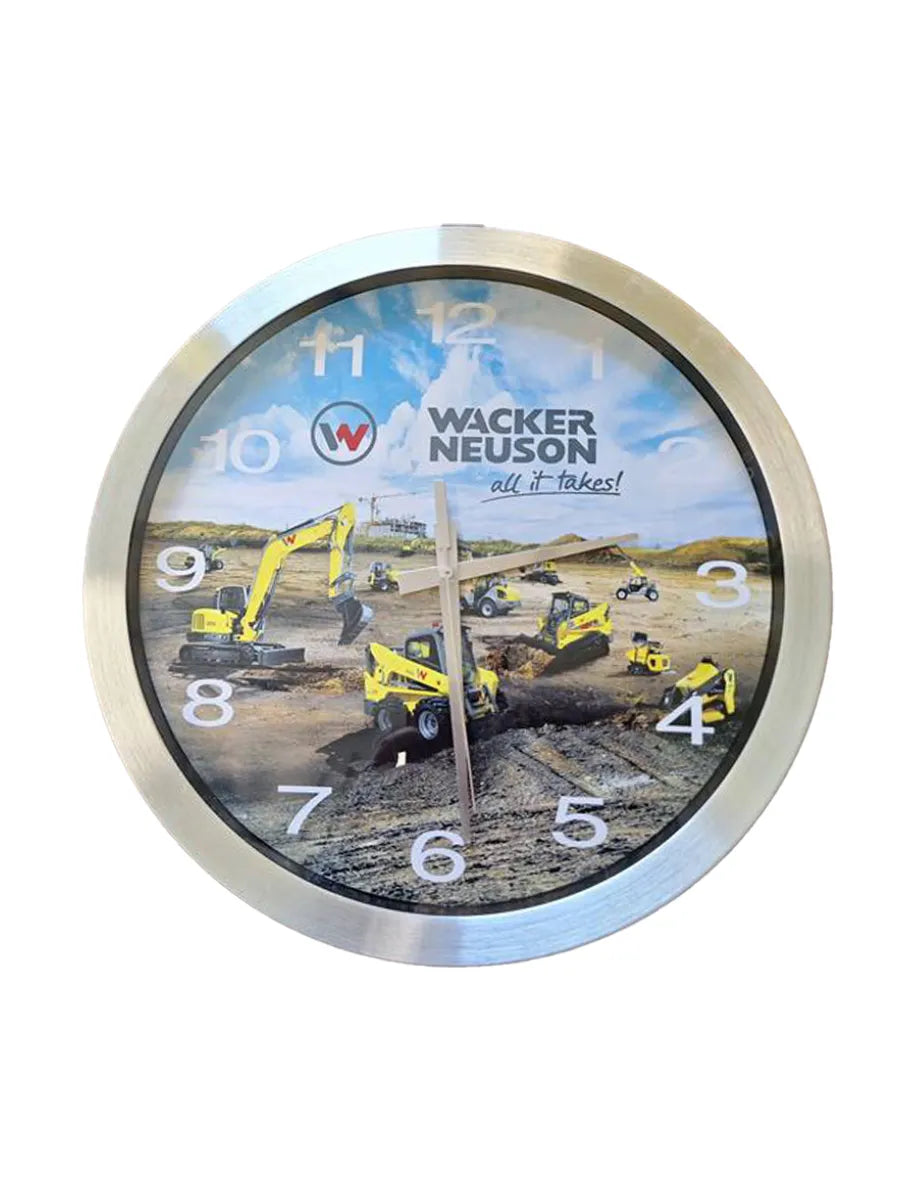 Horloge murale en métal brossé de 14 po 